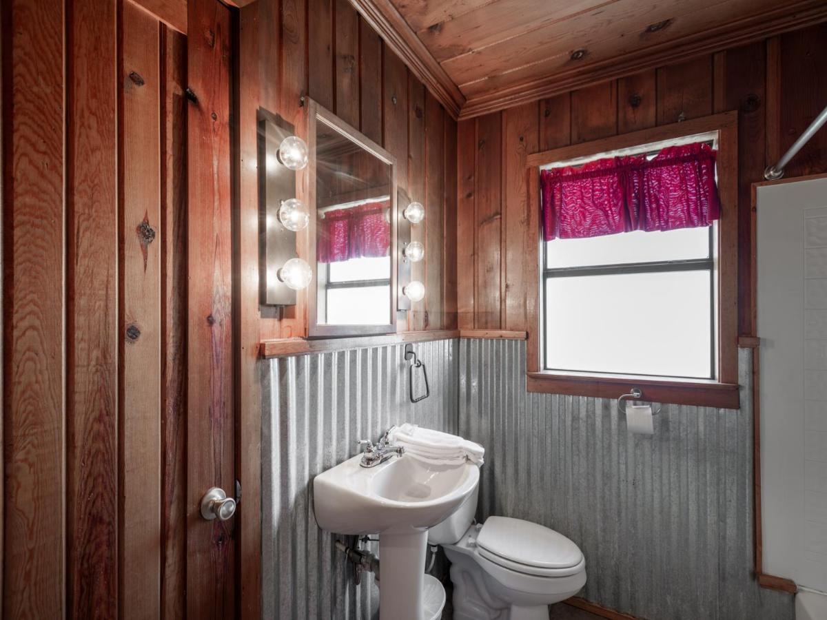 Alpine Cabin, 3 Bedrooms, Deck, Sleeps 8 Ruidoso Luaran gambar