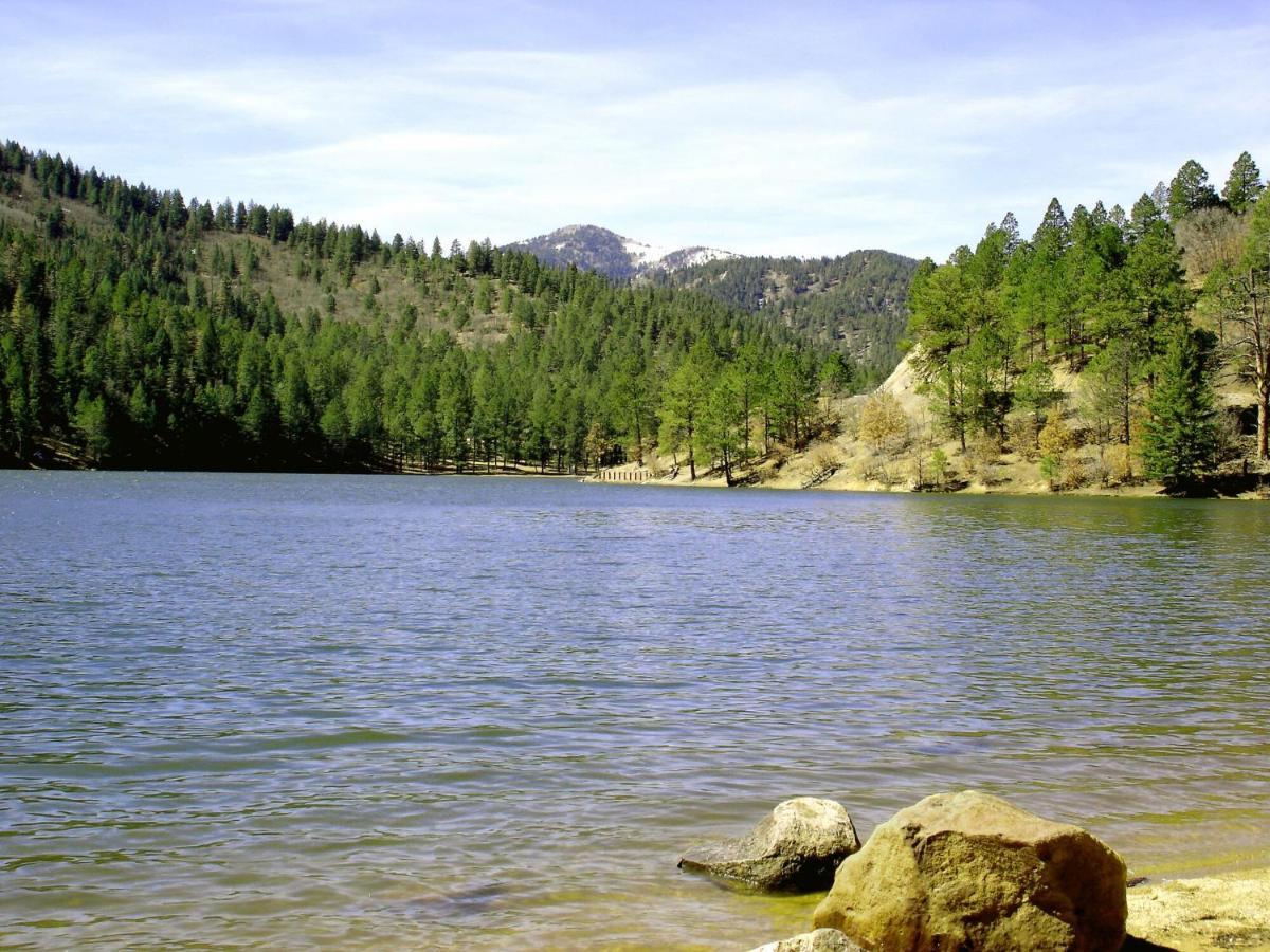 Alpine Cabin, 3 Bedrooms, Deck, Sleeps 8 Ruidoso Luaran gambar
