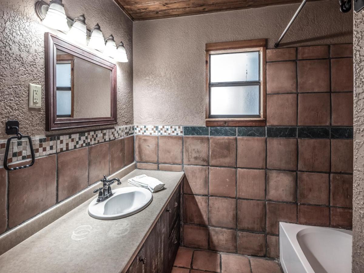 Alpine Cabin, 3 Bedrooms, Deck, Sleeps 8 Ruidoso Luaran gambar