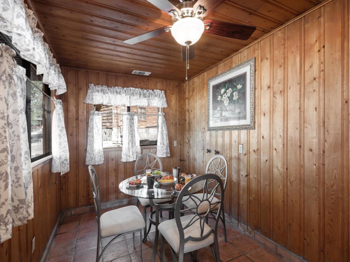 Alpine Cabin, 3 Bedrooms, Deck, Sleeps 8 Ruidoso Luaran gambar